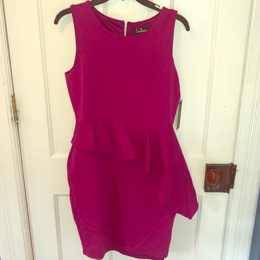 Lulus fuscia NWOT dress!